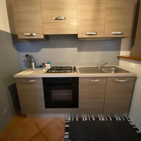Affittacamere “ La Casa Di Claretta” Appartamento *